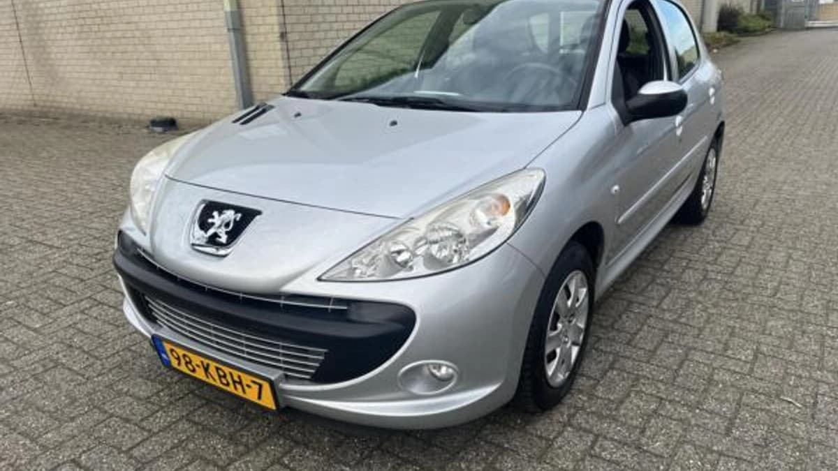 Peugeot 206 — foto 1