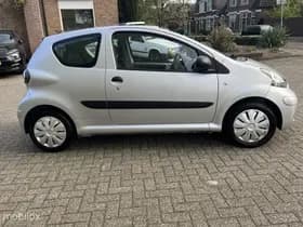 Toyota Aygo thumbnail 5