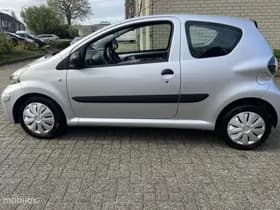 Toyota Aygo thumbnail 6