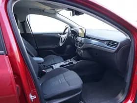 Ford Focus thumbnail 17
