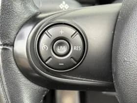 MINI Cooper thumbnail 14