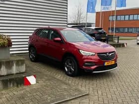 Opel Grandland thumbnail 2