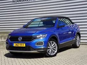 Volkswagen T-Roc thumbnail 2