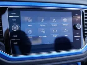 Volkswagen T-Roc thumbnail 13