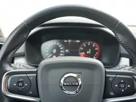 Volvo XC40 thumbnail 17