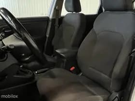 Kia Carens 1.6 GDi DynamicLine 7-persoons [ NAP camera trekhaak ] thumbnail 8