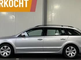 Skoda Superb Combi 1.6 TDI Active Business [ NAP trekhaak navi clima ] thumbnail 3
