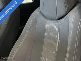 Peugeot 308 SW 1.6 BlueHDI Blue Premium [ NAP xenon pano trekhaak ] thumbnail 9