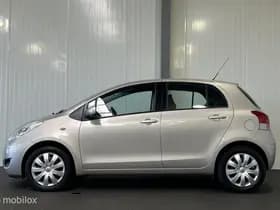 Toyota Yaris 1.3 VVTi Aspiration 5-drs [ NAP trekhaak airco ] thumbnail 3