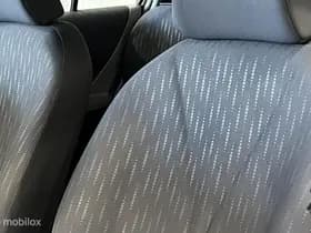 Toyota Yaris 1.3 VVTi Aspiration 5-drs [ NAP trekhaak airco ] thumbnail 9