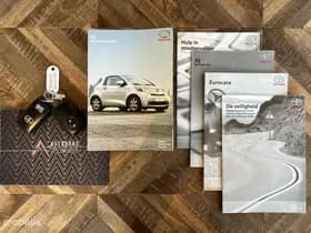 Toyota IQ 1.0 VVTi Aspiration [ NAP climate LM parelmoer ] thumbnail 12