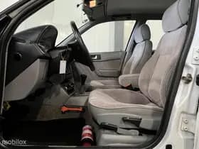 Alfa Romeo 155 2.5 V6 [ UNIEK! NL auto van EERSTE eigenaar ] thumbnail 23