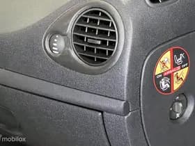 Renault Clio 1.2 Special Line [ 1ste eigenaar trekh nw distributie ] thumbnail 23