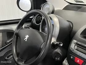 Peugeot 107 1.0-12V XS 5-drs [ NAP 1ste eig. airco ] thumbnail 17