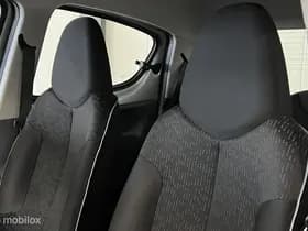 Peugeot 107 1.0-12V XS 5-drs [ NAP 1ste eig. airco ] thumbnail 9