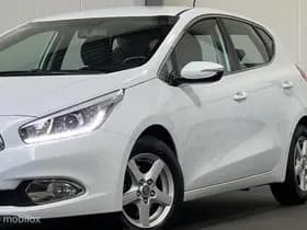 Kia Cee'd 1.6 GDI Plus Pack AUTOMAAT [ NAP camera cruise ] thumbnail 14