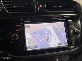 Kia Cee'd 1.6 GDI Plus Pack AUTOMAAT [ NAP camera cruise ] thumbnail 19