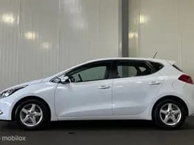 Kia Cee'd 1.6 GDI Plus Pack AUTOMAAT [ NAP camera cruise ] thumbnail 3