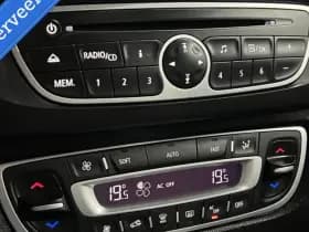 Renault Scenic 1.6 Dynamique [ NAP trekhaak climate cruise ] thumbnail 17