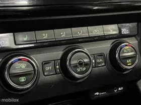 Skoda Octavia Combi 2.0 TDI RS 225 PK DSG [ historie trekhaak pano xenon ] thumbnail 23