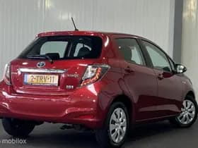 Toyota Yaris thumbnail 5
