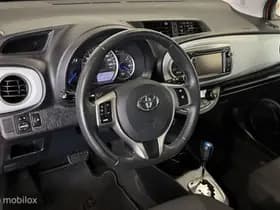 Toyota Yaris thumbnail 6