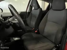 Toyota Yaris thumbnail 7