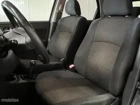 Daihatsu Terios thumbnail 8