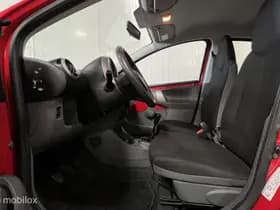 Toyota Aygo thumbnail 9