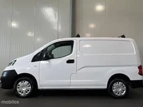 Nissan NV200 thumbnail 3