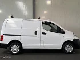 Nissan NV200 thumbnail 5