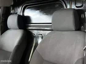 Nissan NV200 thumbnail 9