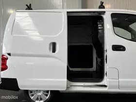 Nissan NV200 thumbnail 10