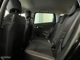 Renault Clio thumbnail 10