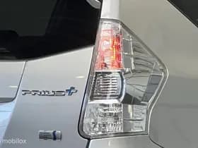 Toyota Prius thumbnail 33