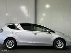 Toyota Prius thumbnail 5