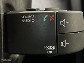 Renault Clio thumbnail 22