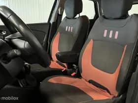 Renault Captur thumbnail 8