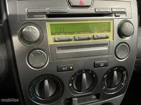 Mazda 2 thumbnail 18