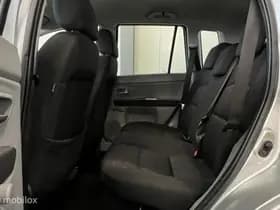 Mazda 2 thumbnail 10