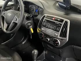 Hyundai i20 thumbnail 16