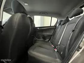 Hyundai i20 thumbnail 10