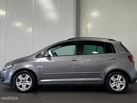 Volkswagen Golf thumbnail 3