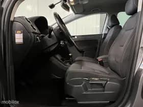 Volkswagen Golf thumbnail 23