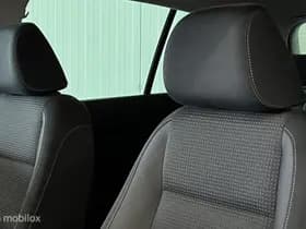 Volkswagen Golf thumbnail 26