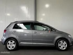 Volkswagen Golf thumbnail 5