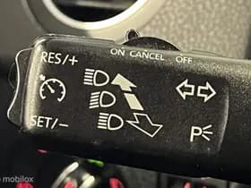 Volkswagen Golf thumbnail 8