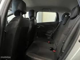 Renault Clio thumbnail 10