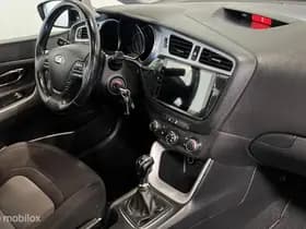 Kia Cee'd thumbnail 25