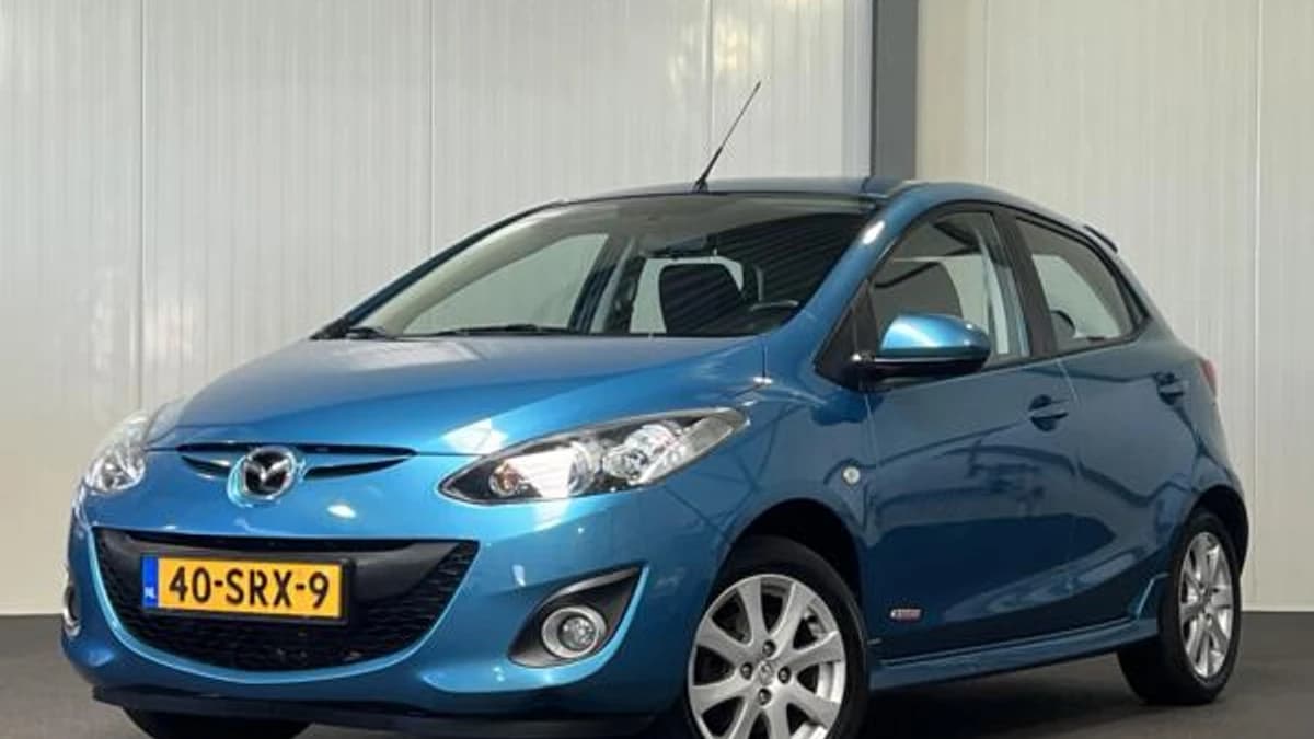 Mazda 2 — foto 1